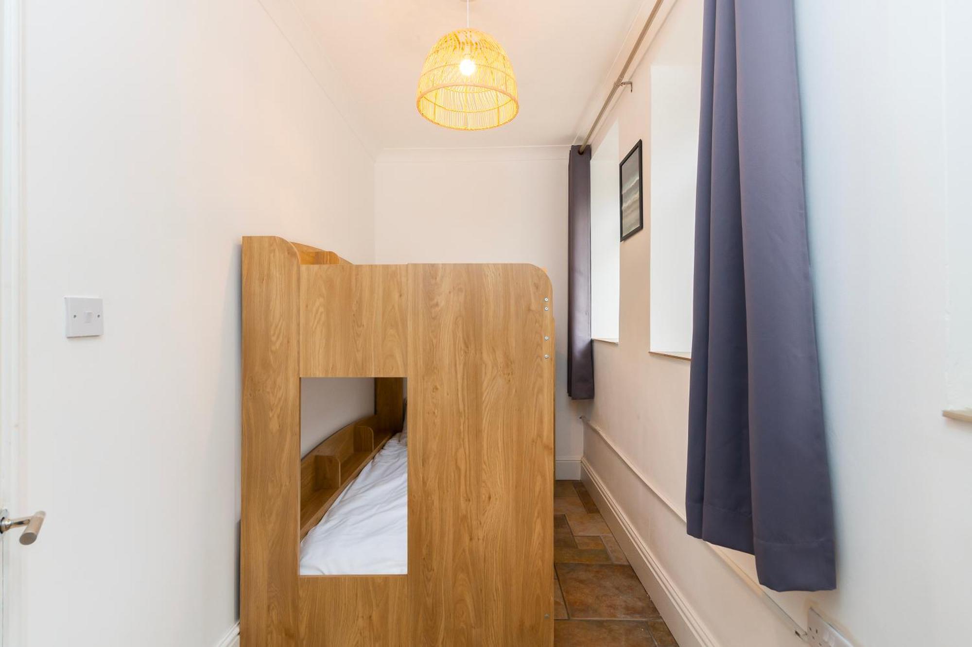 The Trail Special Apartment In Afan Forest Bike Park By Staystaycations Cymmer Exterior photo